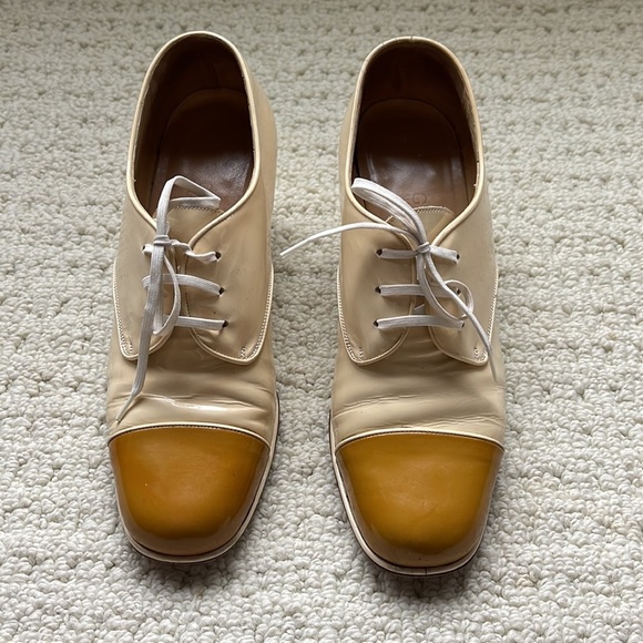 Gucci 2-Tone Patent Leather Heeled Oxfords Shoes Size 6 EUC - Picture 2 of 14